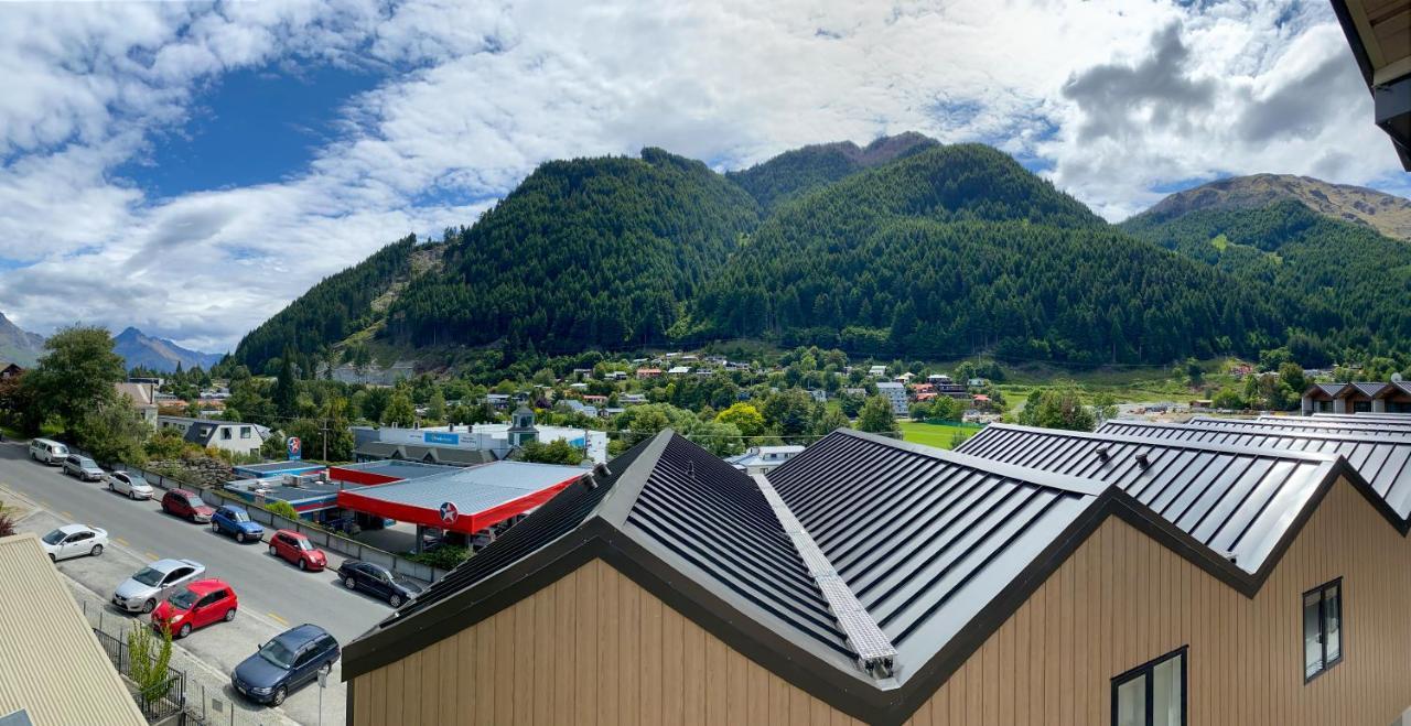 Modern 2-Bedroom Apartment 7-Mins Walk To Queenstown Exterior photo